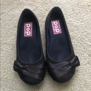 Pops Flats